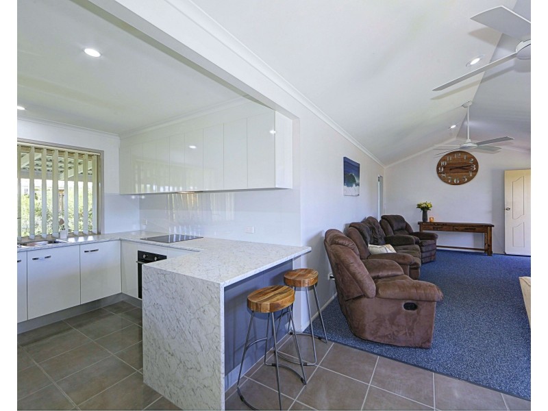 30 Shoreline Cres, Bargara QLD 4670