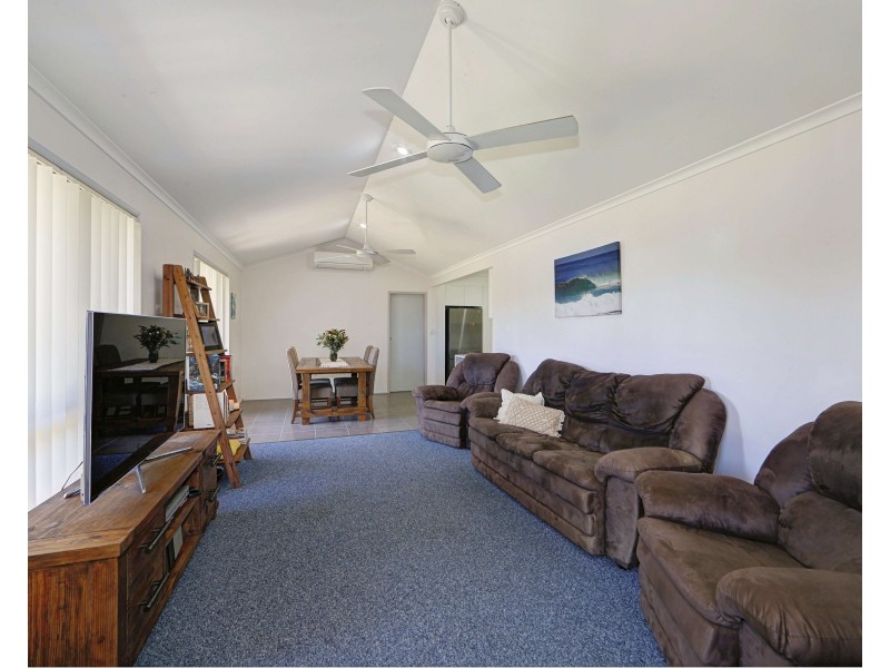 30 Shoreline Cres, Bargara QLD 4670