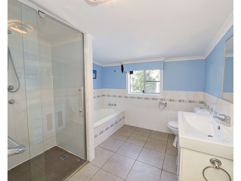 1 Holme St, Cordalba QLD 4660