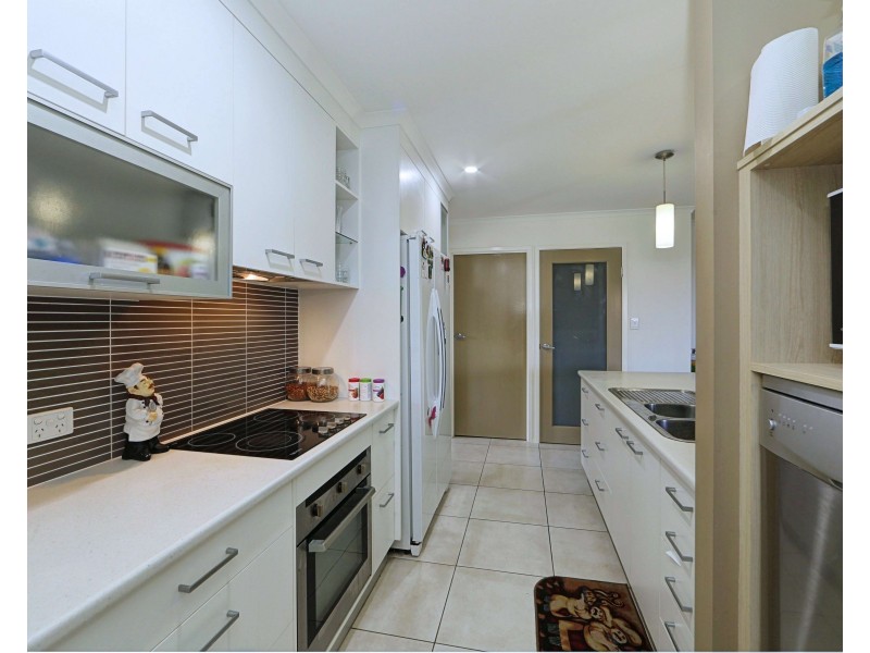 13 Firefly St, Bargara QLD 4670