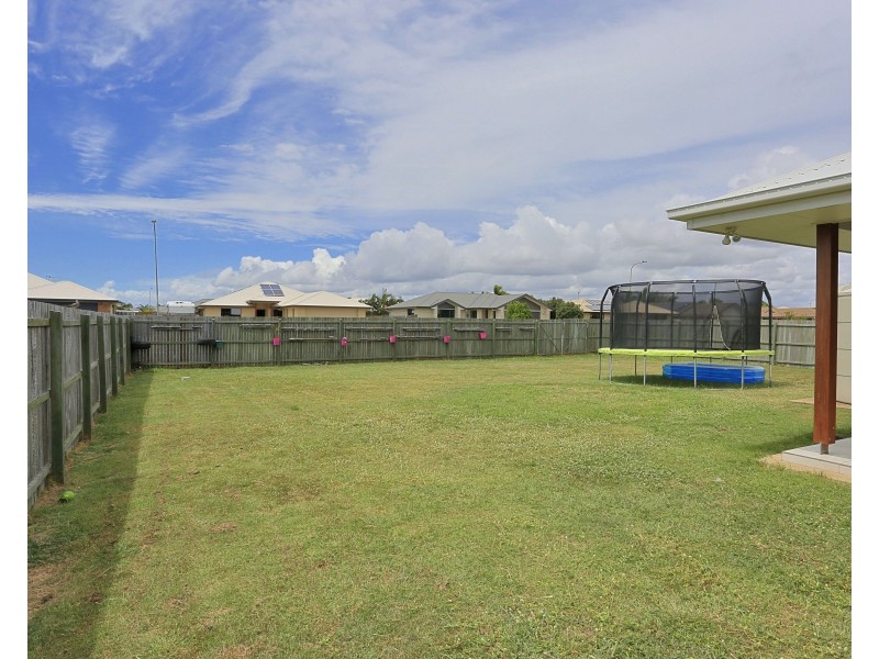 13 Firefly St, Bargara QLD 4670