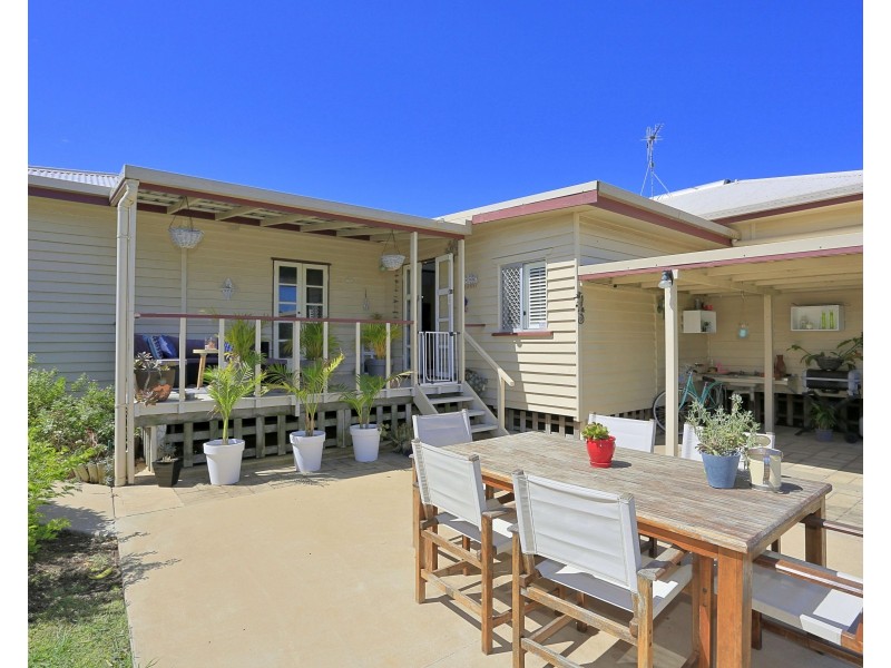 27 Howard St, Bargara QLD 4670