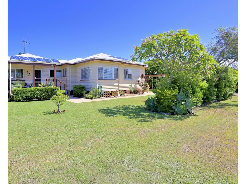 27 Howard St, Bargara QLD 4670