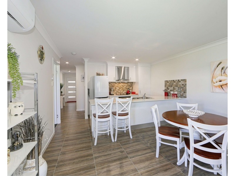 2/2 Masthead Drive, Bargara QLD 4670