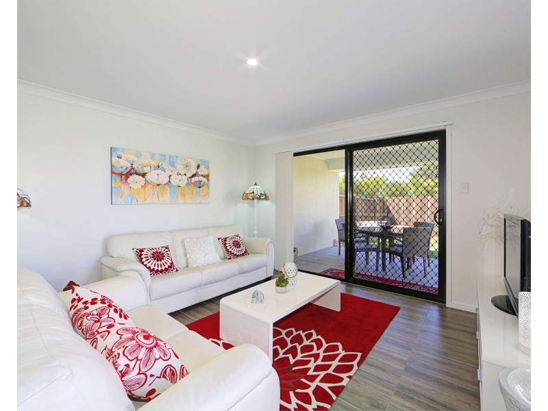 2/2 Masthead Drive, Bargara QLD 4670