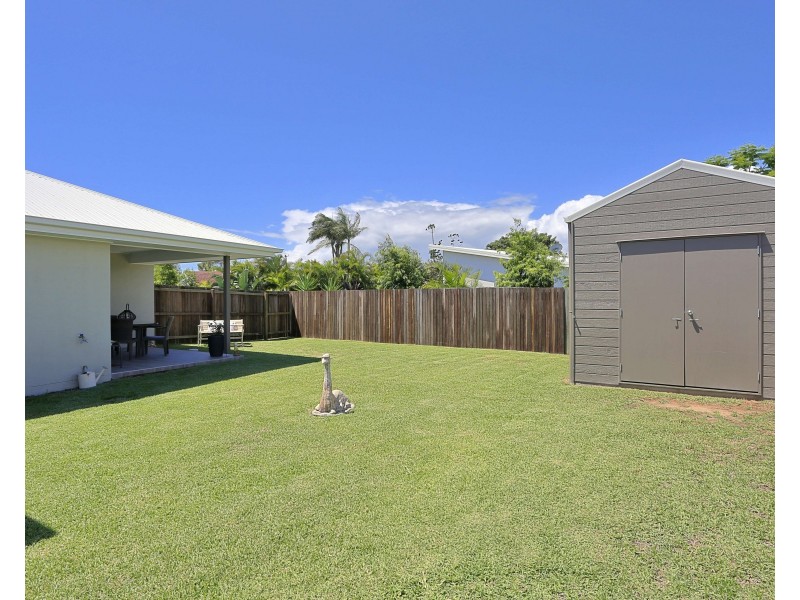 2/2 Masthead Drive, Bargara QLD 4670