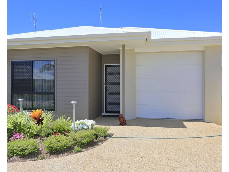 2/2 Masthead Drive, Bargara QLD 4670