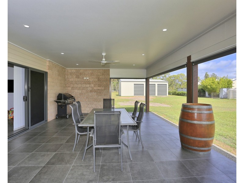 69 Parklands Dr, Branyan QLD 4670