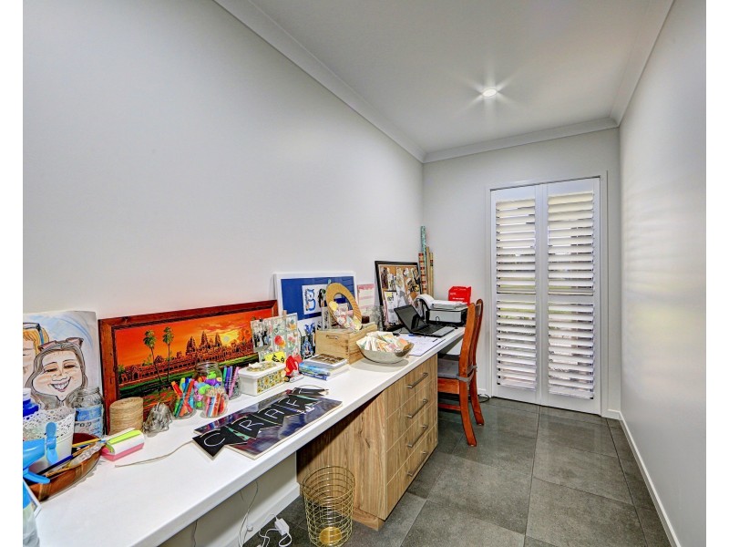 69 Parklands Dr, Branyan QLD 4670