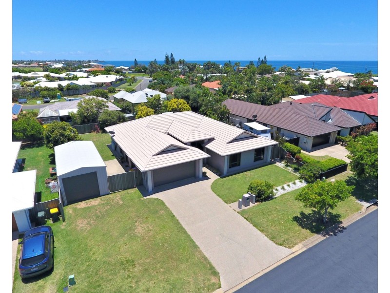 30 Breeze Dr, Bargara QLD 4670