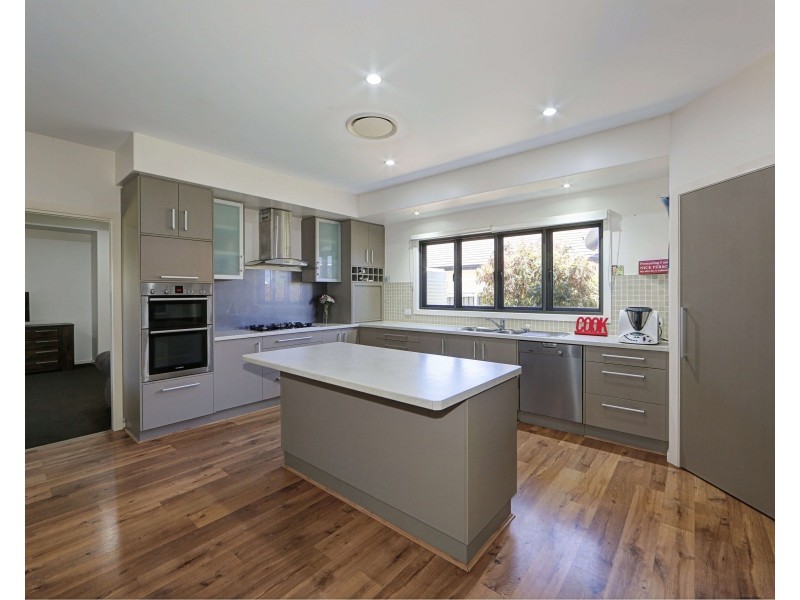 30 Breeze Dr, Bargara QLD 4670