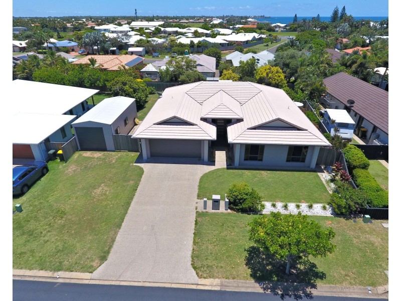 30 Breeze Dr, Bargara QLD 4670