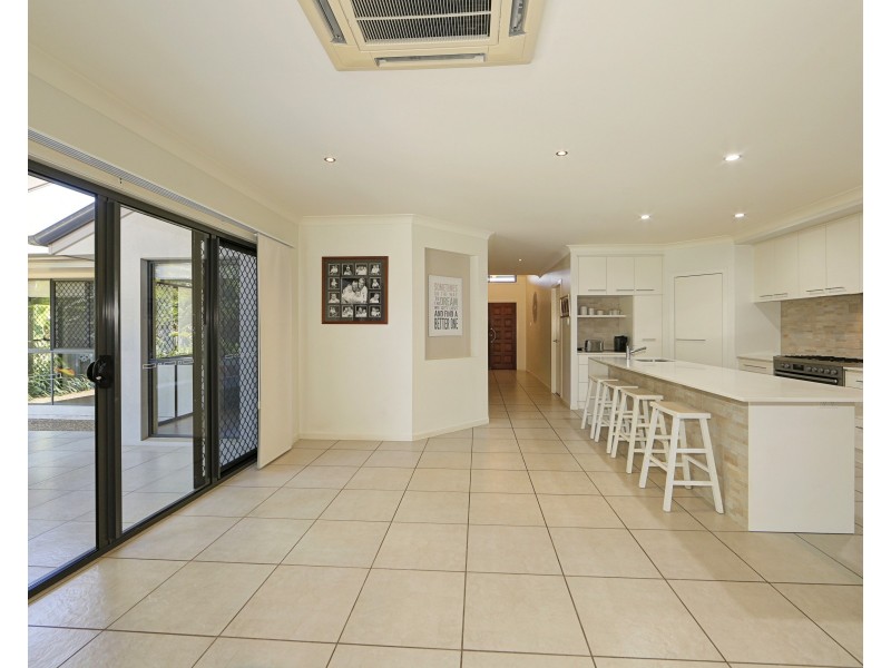 4 Sea Change Ct, Bargara QLD 4670