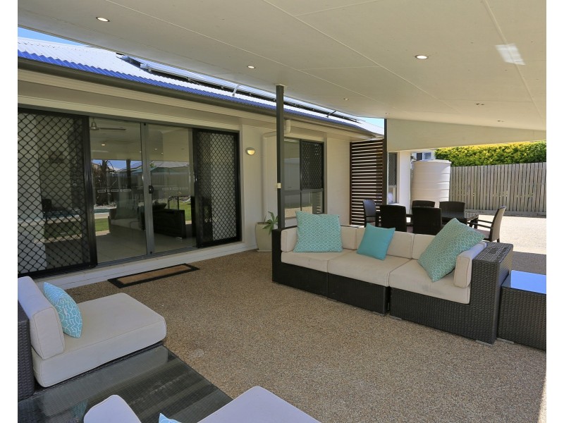 4 Sea Change Ct, Bargara QLD 4670
