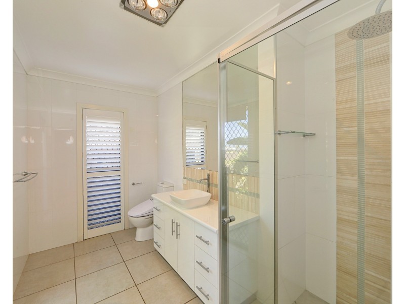 4 Sea Change Ct, Bargara QLD 4670