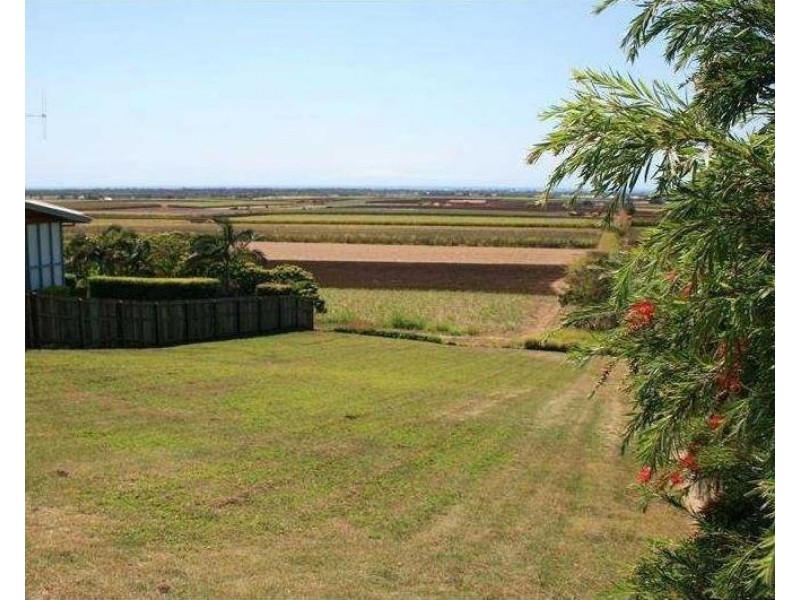 55 Rehbein Ave, Qunaba QLD 4670