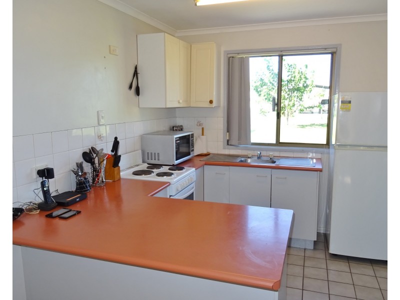 59 Kinch St, Burnett Heads QLD 4670