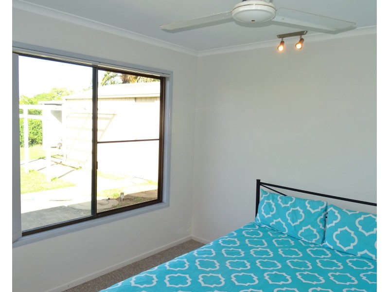 59 Kinch St, Burnett Heads QLD 4670