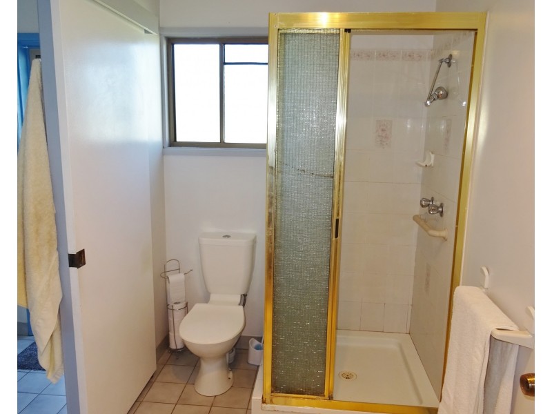 59 Kinch St, Burnett Heads QLD 4670
