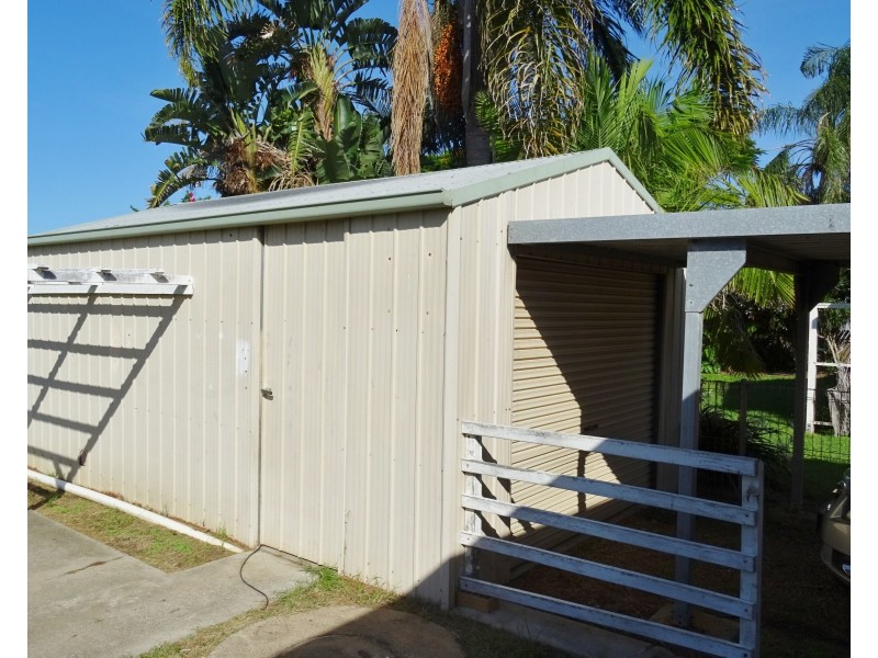59 Kinch St, Burnett Heads QLD 4670