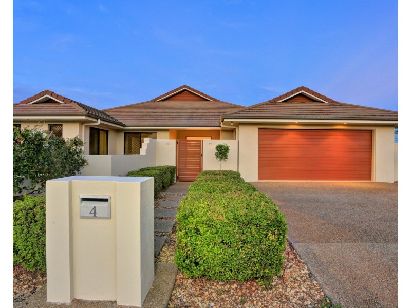 4 Chantilly St, Bargara QLD 4670