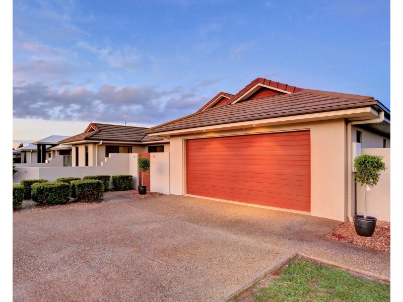 4 Chantilly St, Bargara QLD 4670