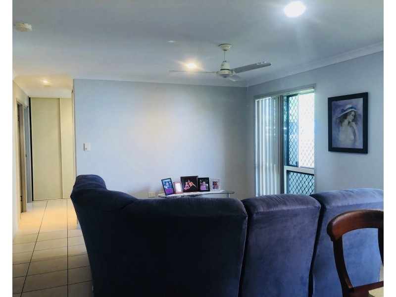 8 Beach Street, Burnett Heads QLD 4670