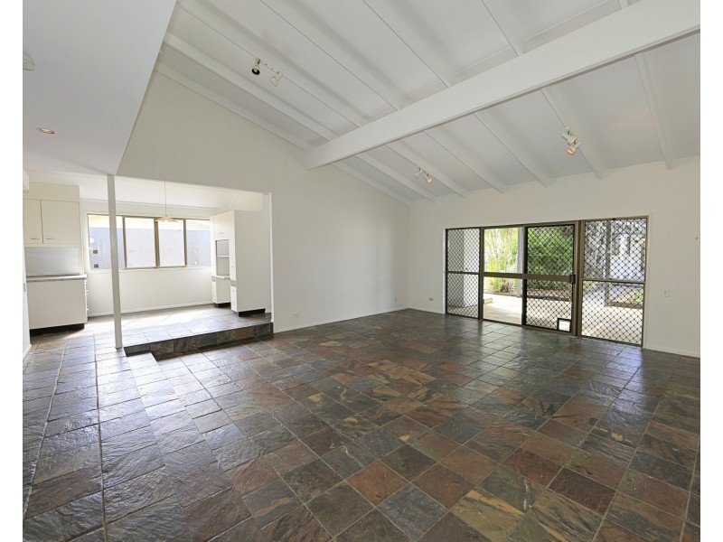 68 Pickett St, Svensson Heights QLD 4670