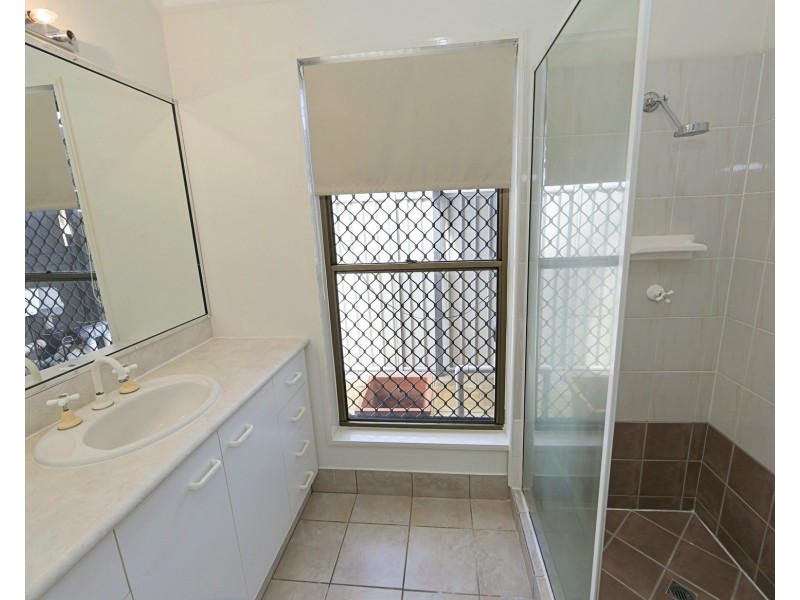 68 Pickett St, Svensson Heights QLD 4670
