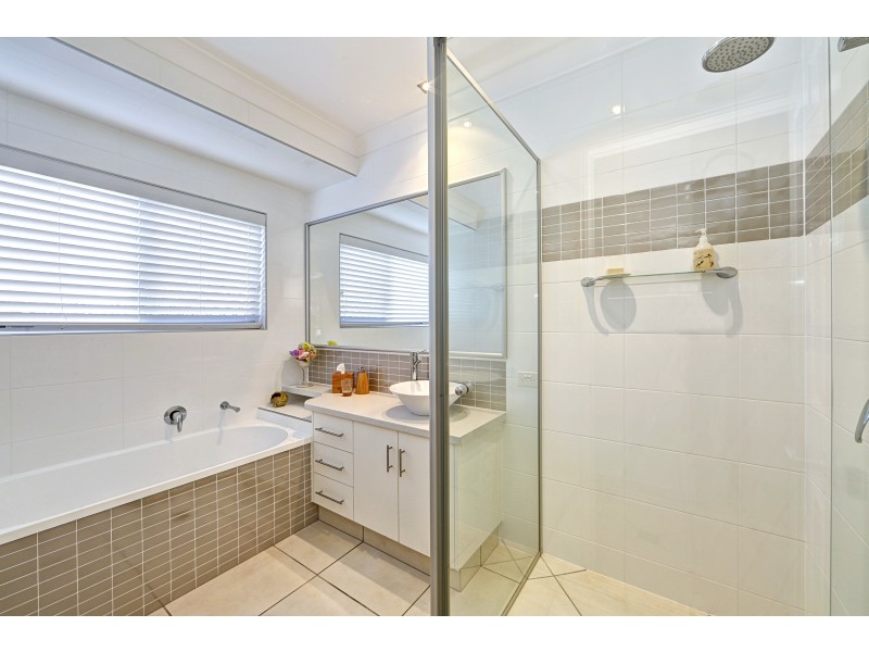 8 Chantilly St, Bargara QLD 4670