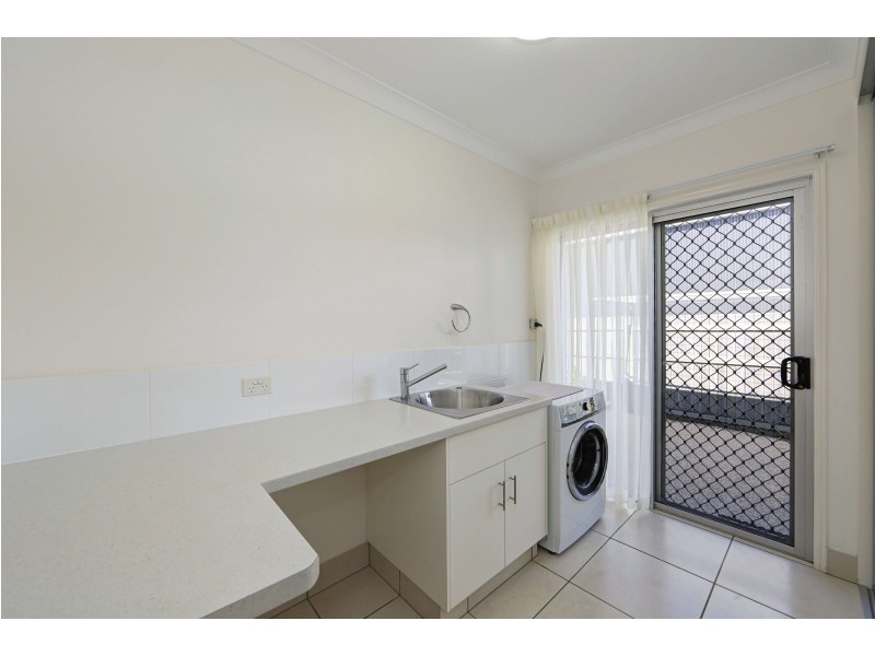 8 Chantilly St, Bargara QLD 4670