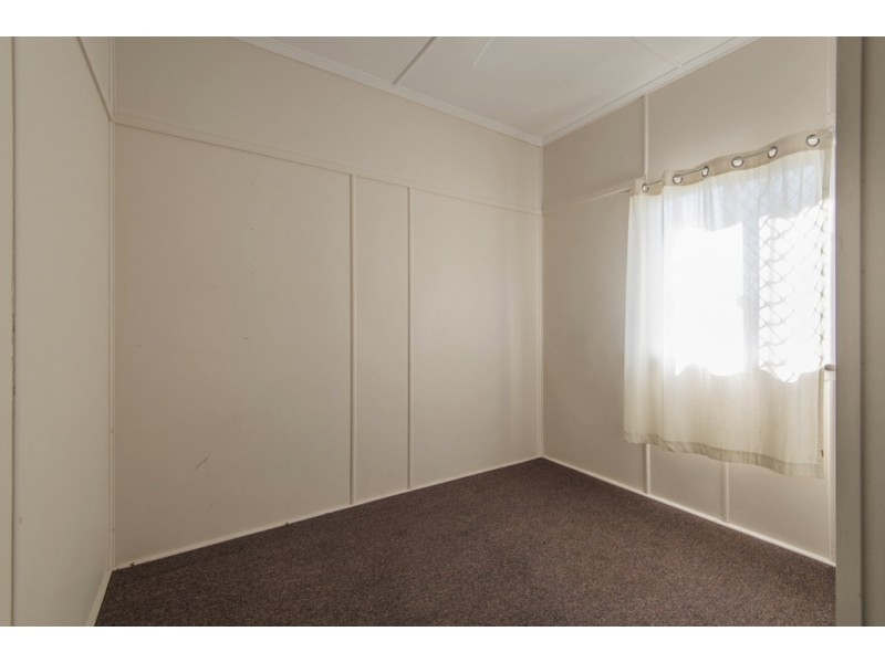 1/5 Williams Rd, Svensson Heights QLD 4670