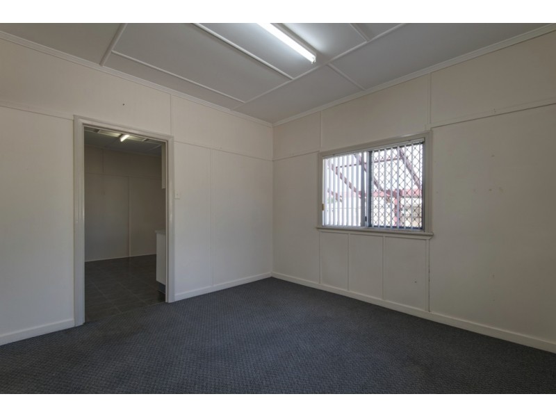 1/5 Williams Rd, Svensson Heights QLD 4670