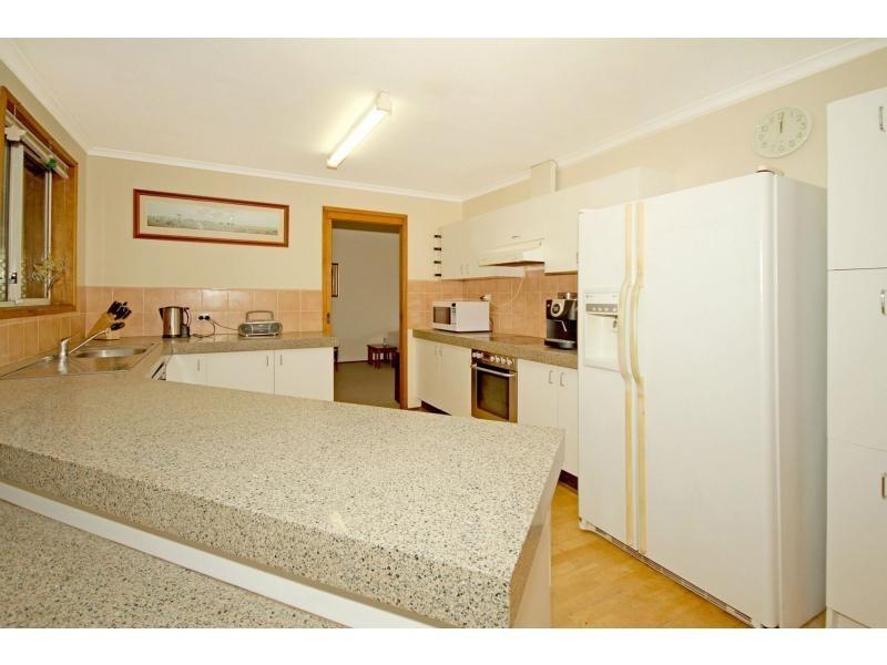 6 Rialto Place, Heathcote NSW 2233