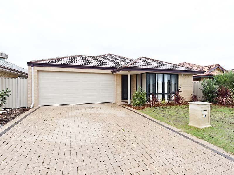 66 Mandalay Bend, Secret Harbour WA 6173