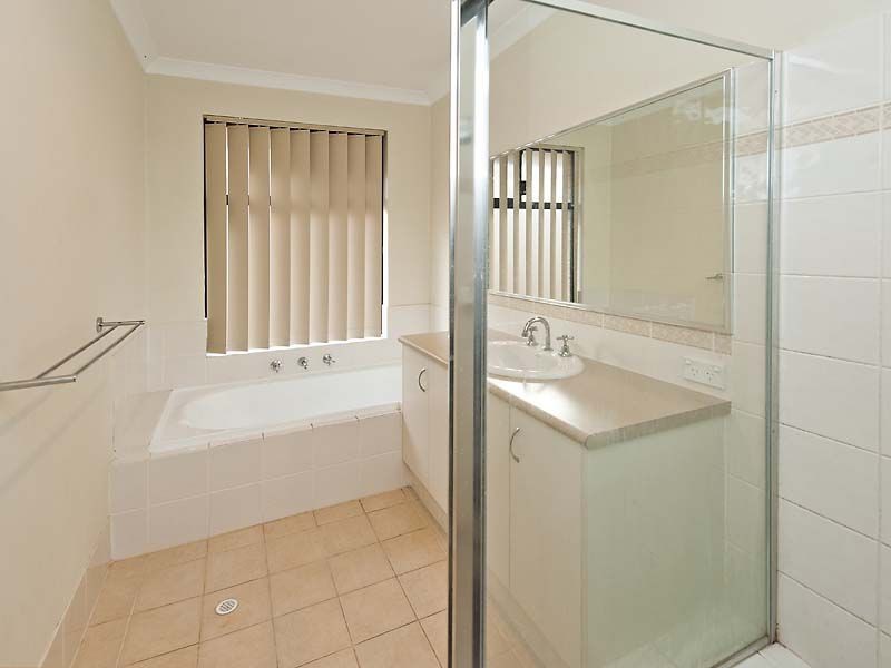 66 Mandalay Bend, Secret Harbour WA 6173