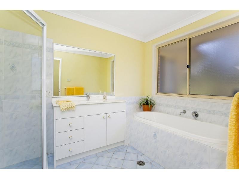 24 Rosebank Drive, Wallalong NSW 2320