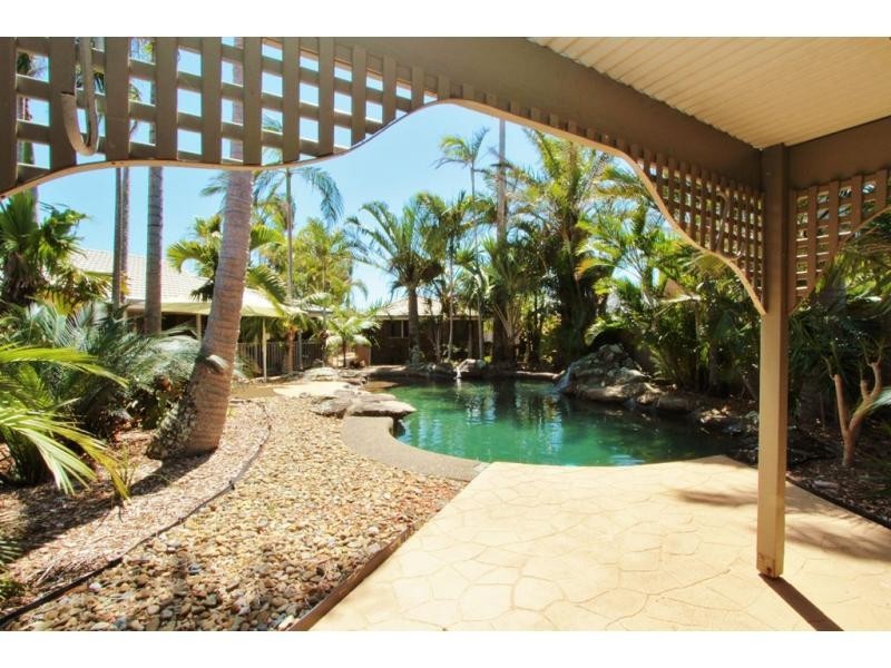 2 Barrett Drive, Lennox Head NSW 2478