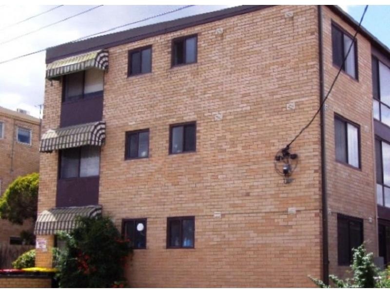Unit 2/18 Bloomfield Road, Ascot Vale VIC 3032