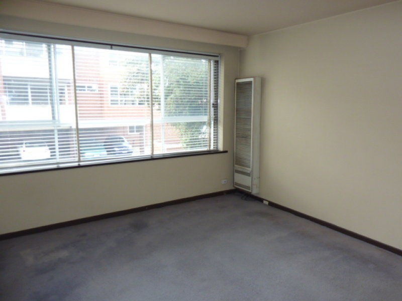 9/115 Canterbury Street, Flemington VIC 3031