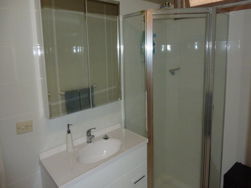 Villa 5/5 Violet Street, Essendon VIC 3040