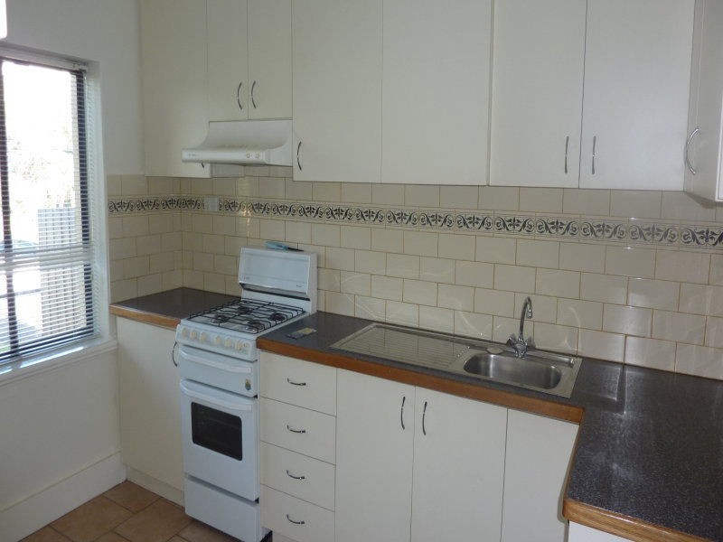 1/27 Delhi Court, Flemington VIC 3031