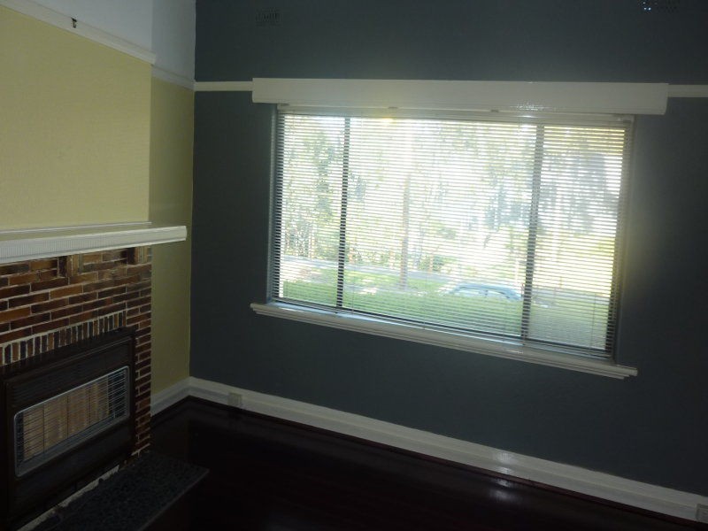 1/27 Delhi Court, Flemington VIC 3031