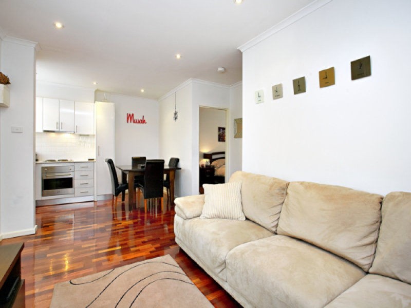 Villa 3/28 Daly Street, Brunswick West VIC 3055