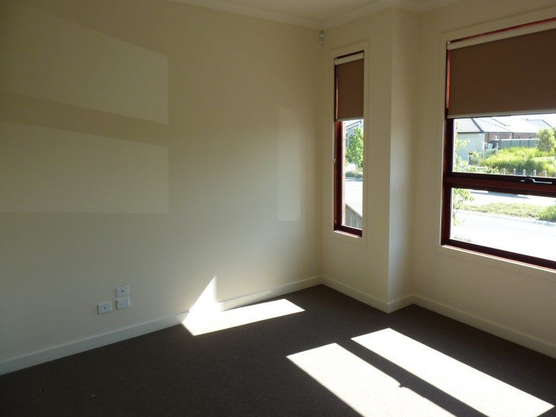 11 Isabel Drive, Sunshine West VIC 3020