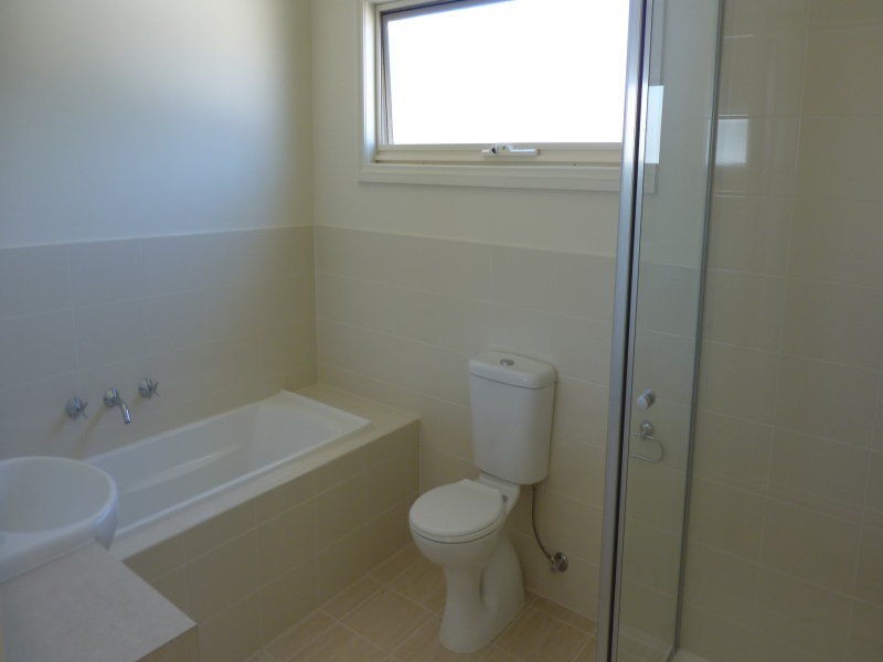 2 Railway Place East, Ascot Vale VIC 3032