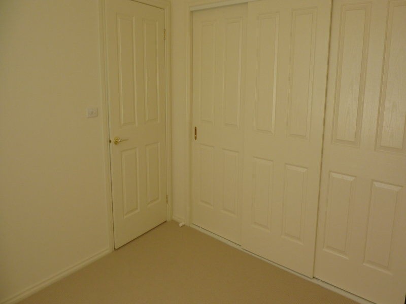 2 Railway Place East, Ascot Vale VIC 3032