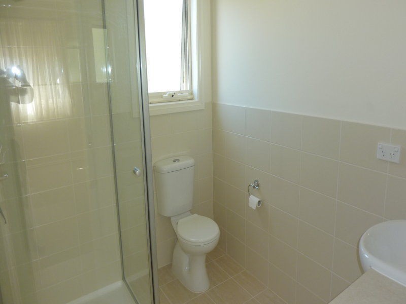 2 Railway Place East, Ascot Vale VIC 3032