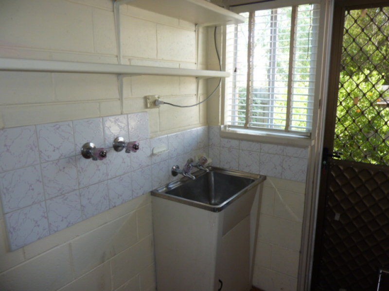 Villa 3/310 Napier Street, Strathmore VIC 3041