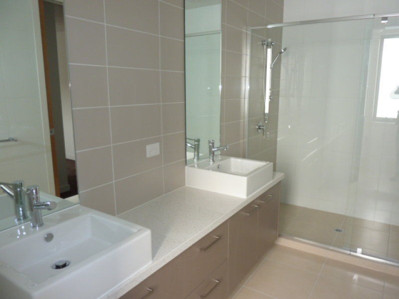 44 Bursaria Drive, Caroline Springs VIC 3023